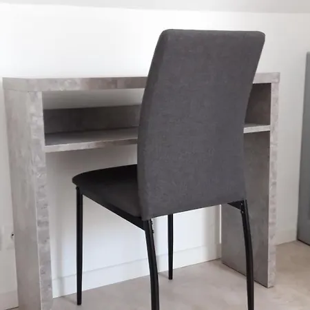 Triplex Confort, Plein Centre En Anjou