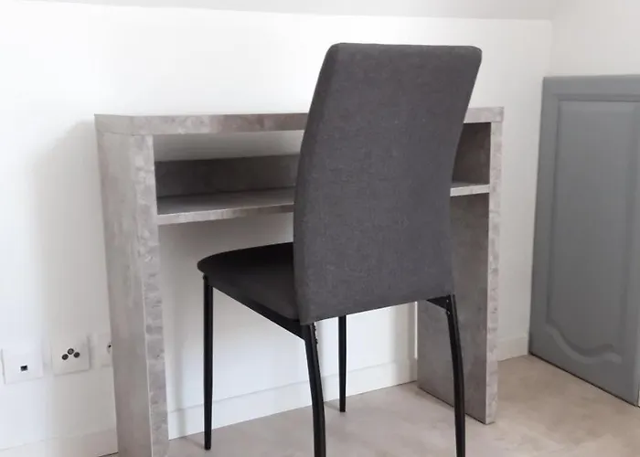 Triplex Confort, Plein Centre En Anjou